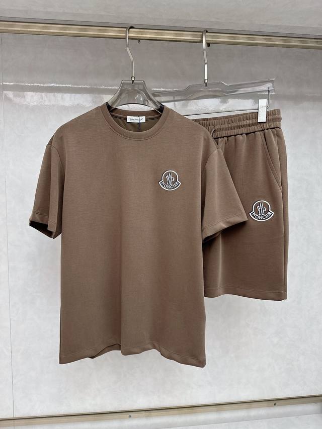 蒙口 2025Ss春夏新款短袖套装，男女同款。上身效果超赞，码数 M-3Xl