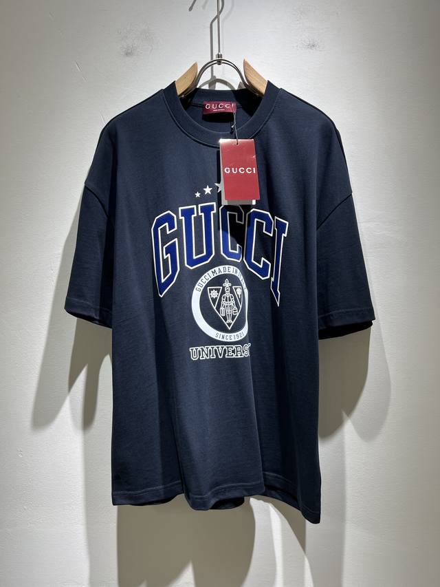 gucc*古家 2025春夏系列基础圆领套头短袖T恤，男女同情侣款休闲宽松棉质圆领短袖T恤衫！贸易公司渠道稀出，同步官网发售 ！ 2025春夏最新系列，经典时尚