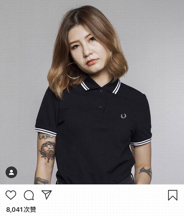 刺绣款 再次当街吊炸天的质量 Fred*麦穗珠地丝光棉翻领polo 再次拿到这个品牌的货 同样的品质 自己家亲戚都真的抢疯啦 好在哪里 *翻领领口设计 修饰出精