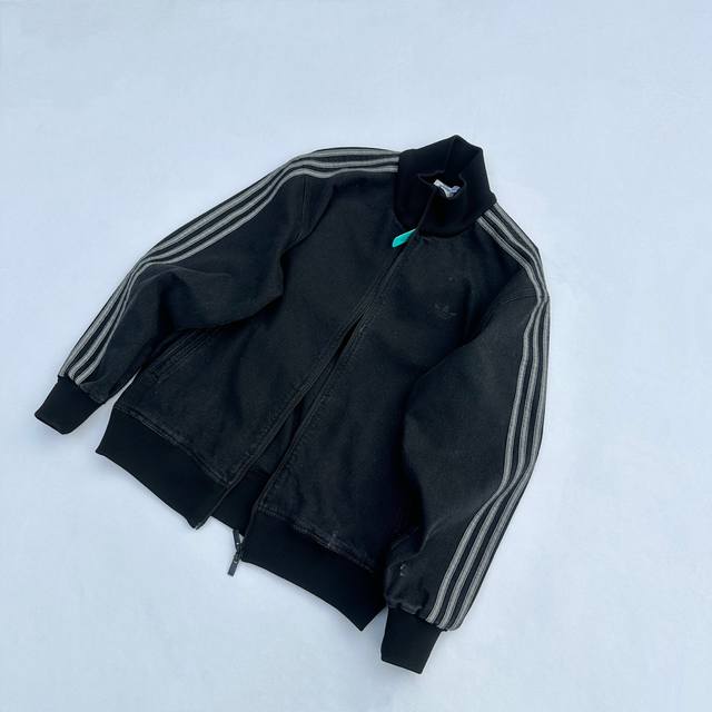 编码0253650 adidas Originals Firebird Denim Fb Tt 阿迪三叶草拉链立领宽松休闲复古水洗牛仔夹克外套 ins 小红书超