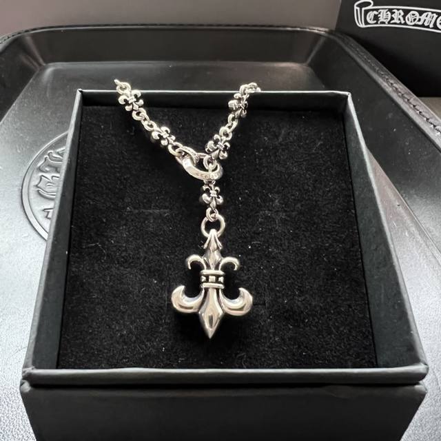 克罗心Chrome Hearts 船锚一体吊坠可调节Ot扣项链 这款项链是克罗心比较特殊的一款项链 一体 链 不可拆分 整条项链以小船锚连接调节扣作为链身主体