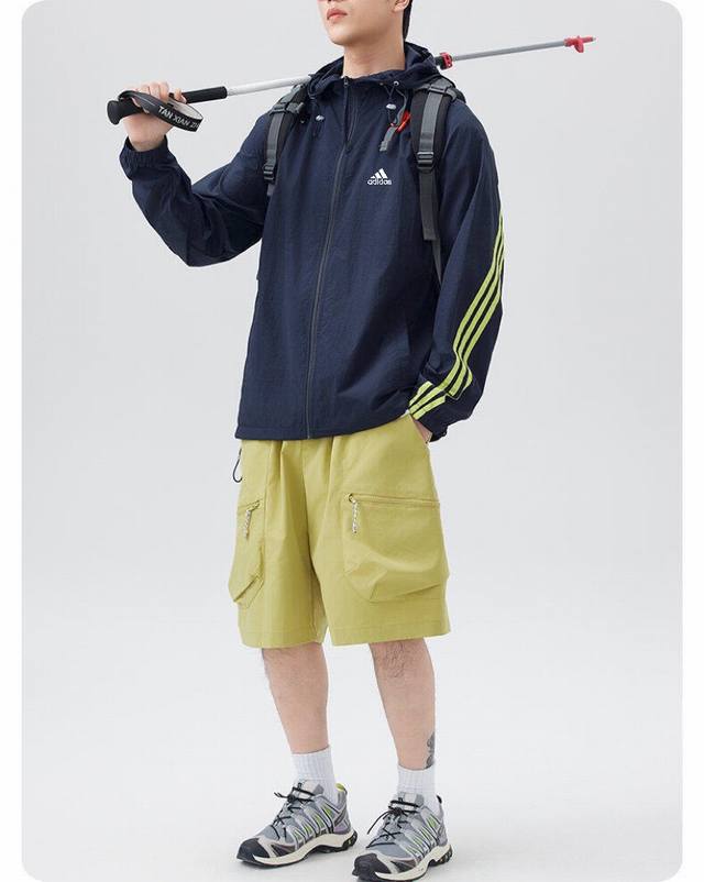 供 Adidas阿迪达斯防晒衣 轻薄防紫外线皮肤防晒衣 采用高品质面料 版型正 做工品质高 手感细腻柔软舒适自然 带来良好的Ins风 严谨且注重细节 务求以产品