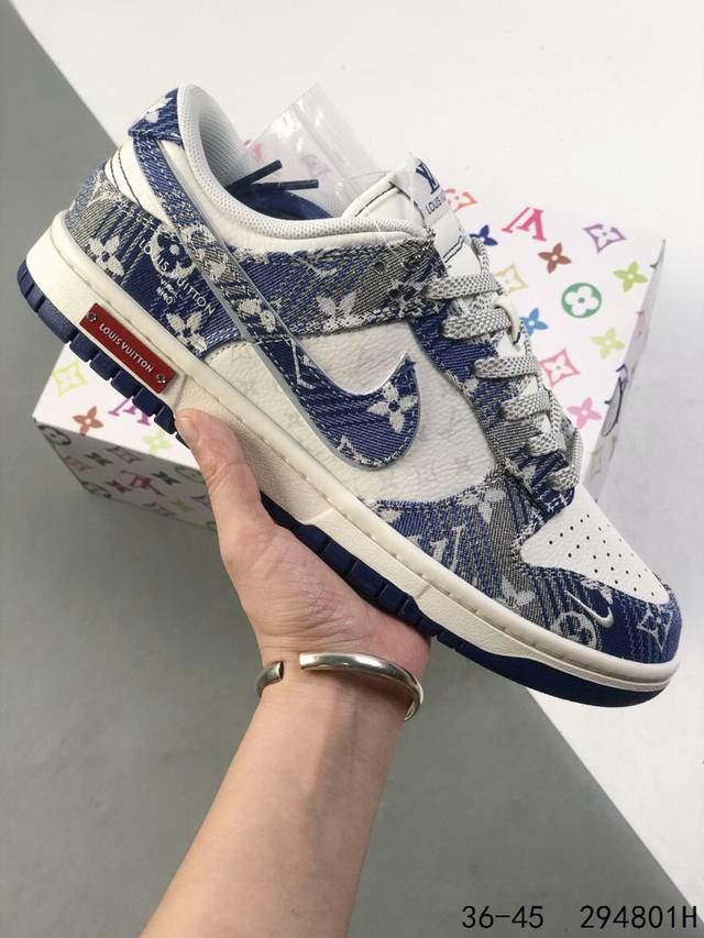 公司级带半码 耐克Nike Sb Dunk Low 联名 复古低帮休闲运动滑板板鞋 采用脚感柔软舒适Zoomair气垫 有效吸收滑板等极限运动在落地时带来的冲击