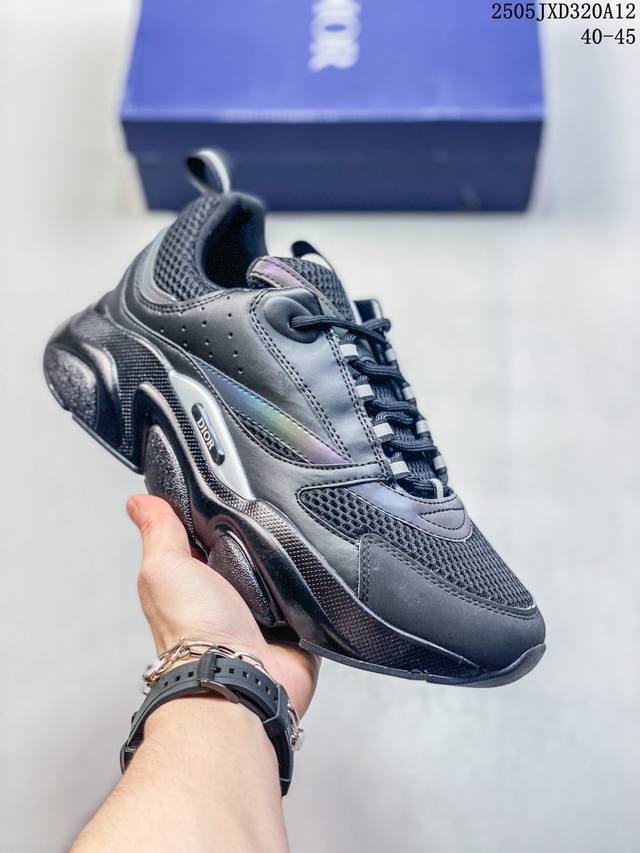 迪奥Dior Homme 高奢品牌经典复古老爹鞋 夸张流线极符 外形延续当下潮流得未来感老爹鞋 货号 1039256 尺码 40 45 编码 05Jcd320A