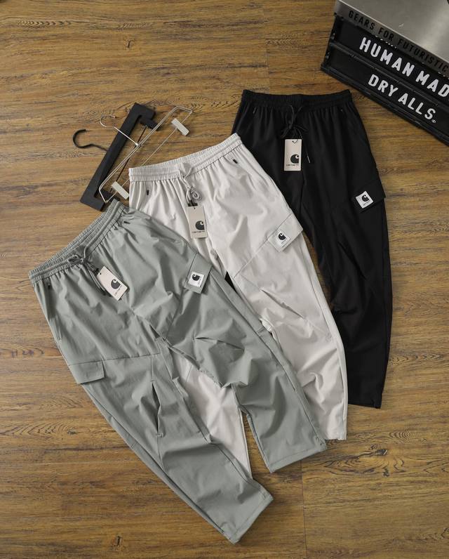 carhartt -卡哈特男士软壳冲锋裤美式机能工装伞兵裤运动休闲裤 日系多口袋工装风 户外机能风 透气抽绳个性休闲工装长裤 立体裁剪设计 包容所有腿型 吸湿速