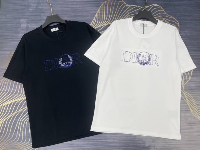 dior迪奥2025春夏新款刺绣字母Logo圆领短袖T恤 高版本高版本 280克精棉面料 全网独家首发 百搭款细节处理完美 进口高密度刺绣Logo工艺 十分精致