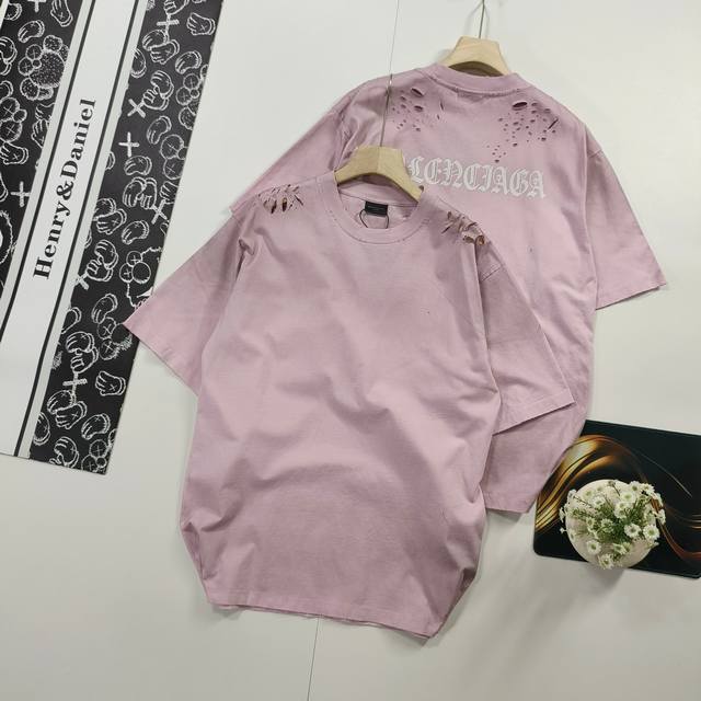 尺码Xs-L做旧破洞 Balenciaga 巴黎世家 2025夏季新品后背梵文字母Logo水洗磨烂破洞做旧短袖T恤 本市场No.1的质量 真正天花板品质 全部原