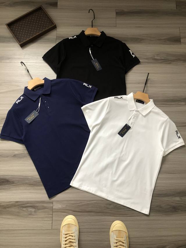 ralph Laur N丨三色拉夫家 Rlx印花 男款商务休闲翻领polo衫. 颜色 白色 藏青 黑色. 材质 氨纶 棉纶 锦纶混纺面料. 尺码 M L Xl