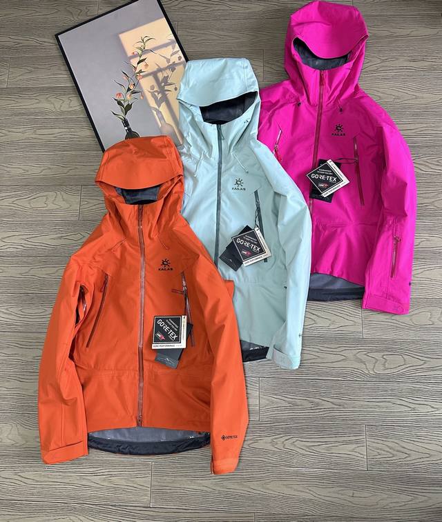 凯乐石Kailas Mont-X 系列 运动户外全天候硬壳专业防水防风透气登山冲锋衣外套 男女同款 - 热度款 一件难求 凯乐石Mont X 为应对极端突变天气