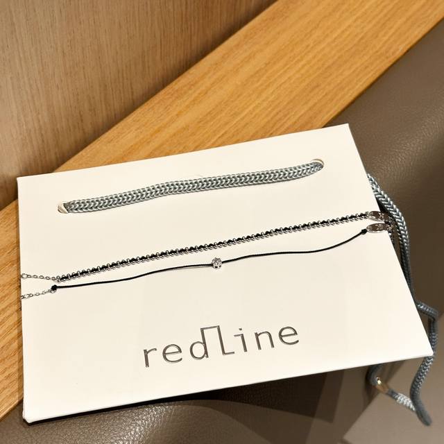 一套 手链手绳 Redline 黑绳编织系列无论是日常穿搭还是重要场合 都能轻松Hold住全场全套包装