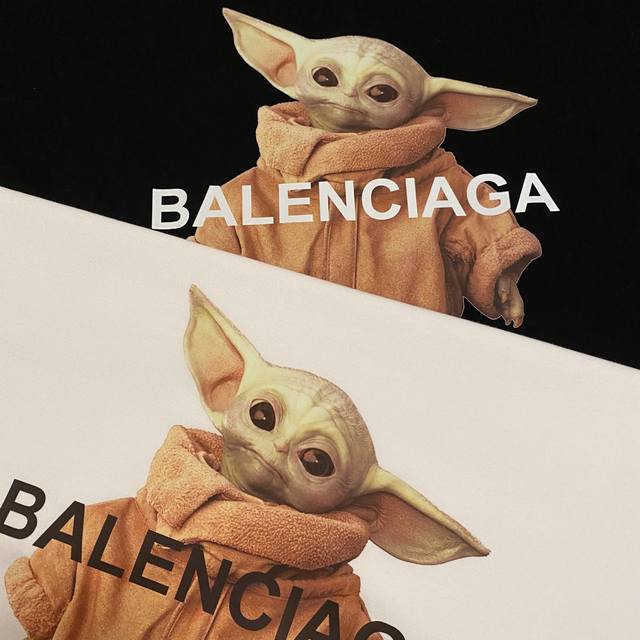 巴黎世家Balengiaga外星人印花情侣百搭纯棉短袖 高版本高版本 全网独家首发 百搭款细节处理完美 260克大牌纯棉面料 数码直喷印花工艺 十分精致 原版面