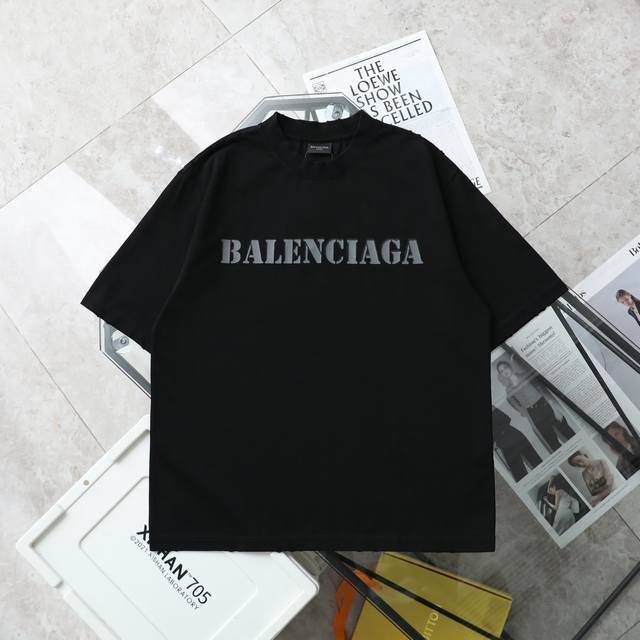 上新 纯原臻品 顶级复刻 - Balenciaga 巴黎世家 新款泼墨字母Logo印花短袖袖T恤 - 款号 68244 - 颜色 黑色 灰色 - 购入原版开模打