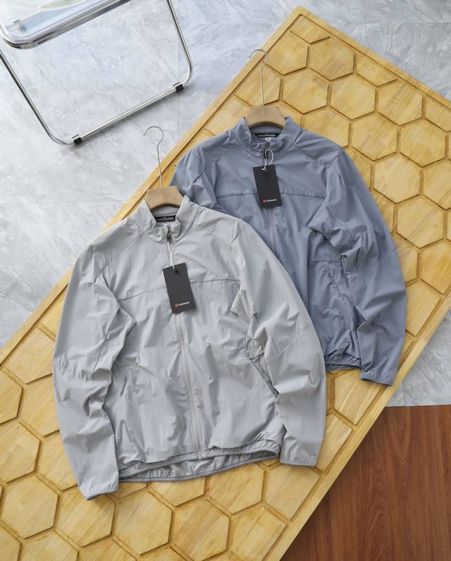 lululemon 露露速干休闲运动立领皮肤衣夹克 会呼吸的科技面料