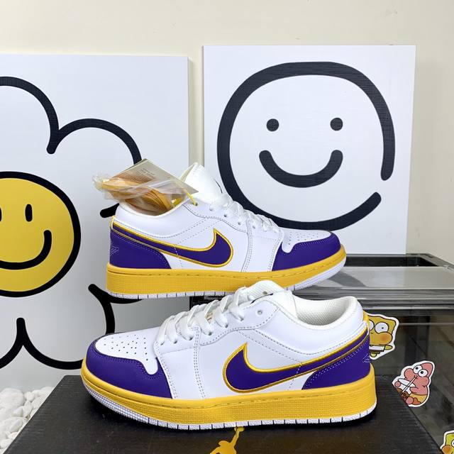 高版本 Aj Jordan Air Jordan 1 Low 耐磨防滑 Aj低帮紫金湖人 复古板鞋 36-44码