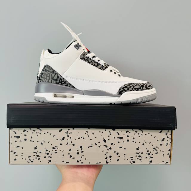 灰水泥Nike Air Jordan 3 Retro Hide Andsneak Aj3 乔丹3代 Aj3 乔3 乔丹篮球鞋系列 辅以标志性的爆裂纹元素 经典的