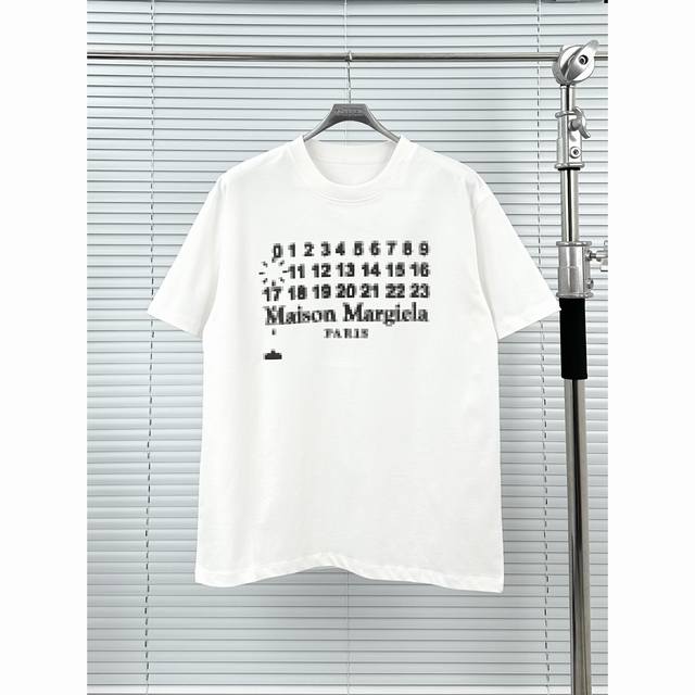 马赛克款 # 白色 44 46 48 50 mm6 Maison Margiela 马吉拉 2025Ss 马赛克日历重构短袖T恤 颠覆性面料系统 300G双纱长