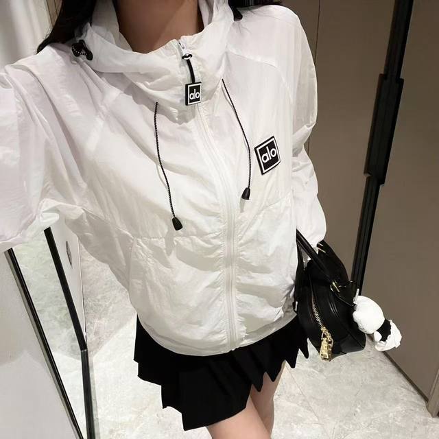 上新 alo 25Ss连帽防晒外套 学院风 真的好好看 颜色 白色 码数 Sml见尾图