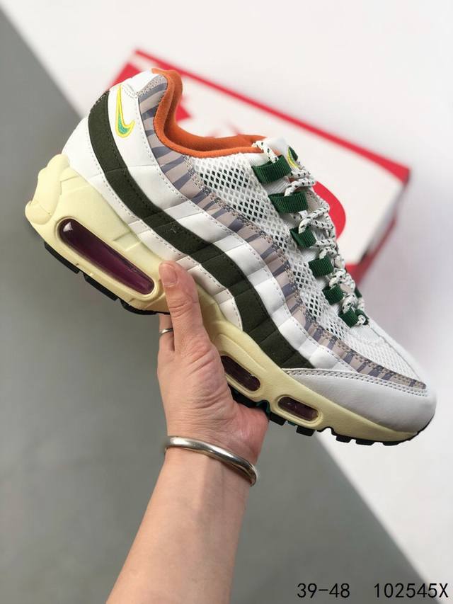 耐克Nike Air Max 95 Tt 气垫95款 气垫减震复古跑步休闲运动鞋 size 如图所示 id 102545X