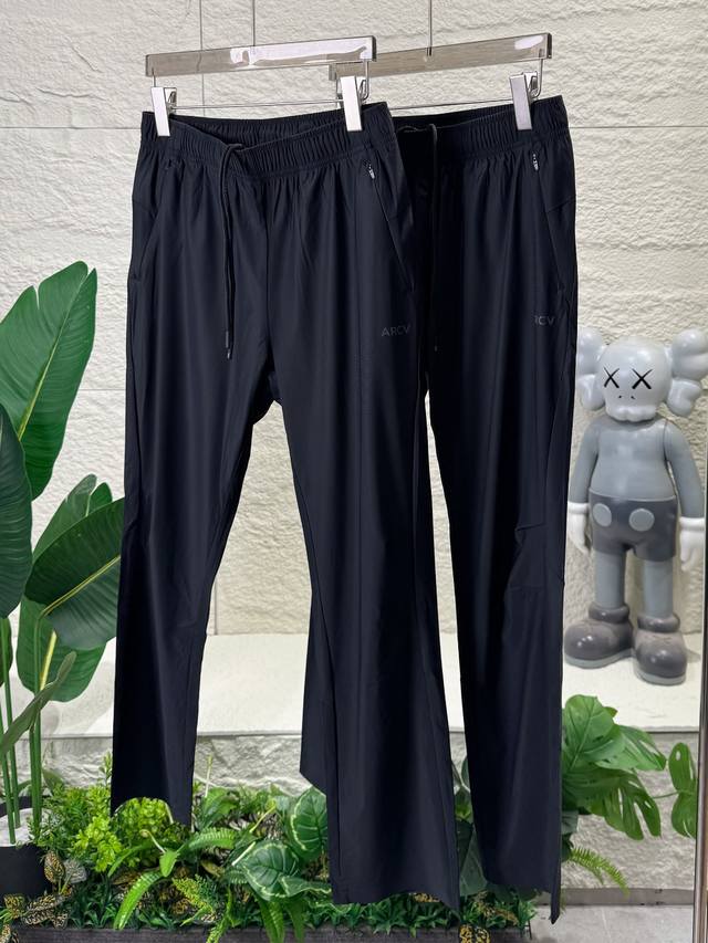 独家臻品 Helly Hansen Hh 男款速干长裤松紧腰部口袋隐形拉链束脚长裤 设计 简约便携 休闲运动防晒基础长裤Arcv系列可休闲可运动都能 轻松驾驭