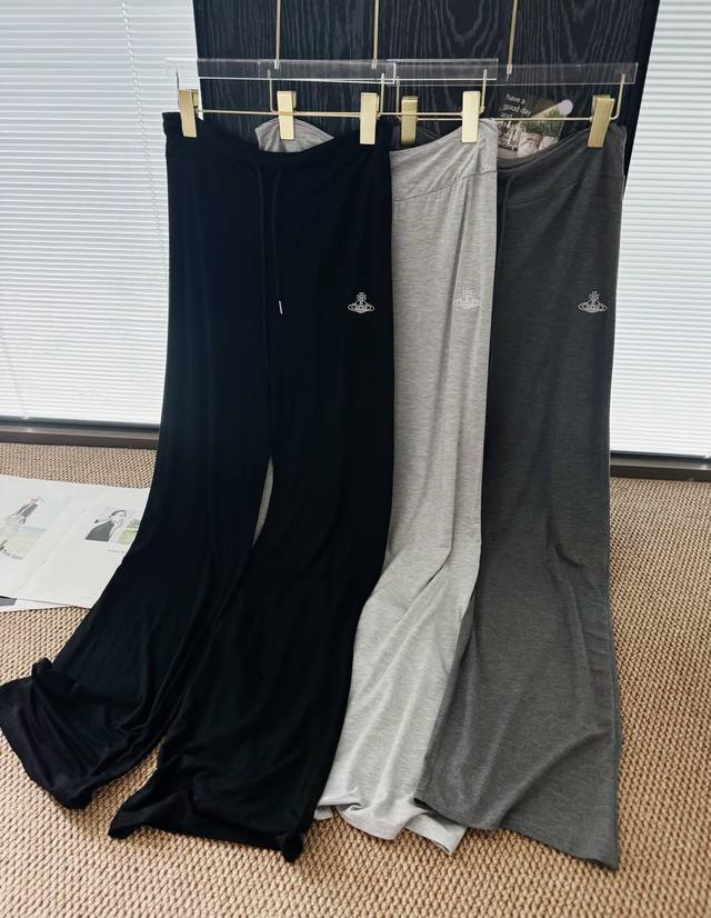 品名 * 西太后土星刺绣抽绳糯米抖抖拖地裤 尺码 M.L 颜色 浅灰色 深灰色 黑色 独家自制 超垂感好面料 轻薄透气 炎热夏季无感体验 时髦舒适 舒服到无语