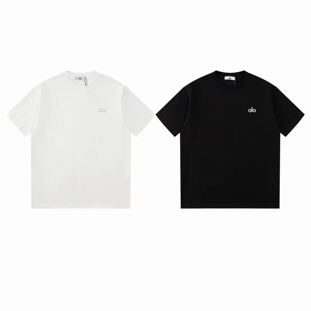 alo 25Ss新款春夏圆领宽松立体胶印花短袖T恤 K83 面料 采用重磅270G精梳赛络纺 %纯棉面料 厚实不透 告别透薄尴尬 3倍密度打造立体廓形 耐暴力机