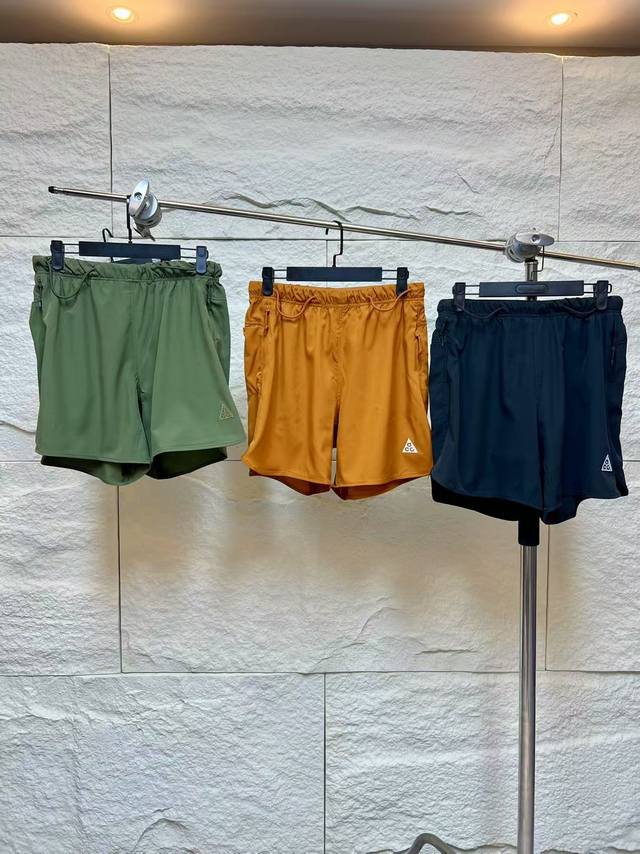顶级版本 原厂品质 Nike耐克 Acg系列 25Ss新款夏季机能弹力速干面料小标刺绣Logo情侣沙滩裤运动休闲短裤 男女同款 这款户外机能速干面料梭织休闲短裤