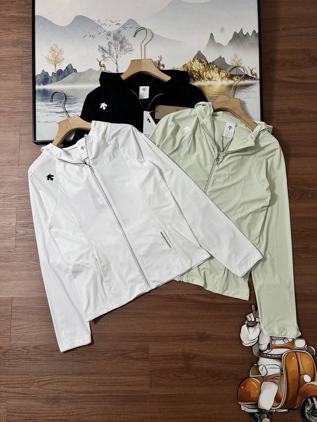 正品 迪桑特春夏新品女Upf50+防晒皮肤衣防泼水 夏季防晒衣薄女士防泼水防紫外线皮肤衣~ 透气 冰丝感 性价比高 有效抵御夏季户外紫外线侵袭 防晒指数为40+