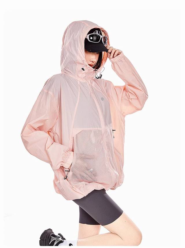 露露乐蒙Lululemon lululemon 又开挂 防晒衣美到失语 夏天一到 防晒大战正式打响 紫外线那叫一个 毒 稍不注意就晒黑晒伤 但别怕 Lulule