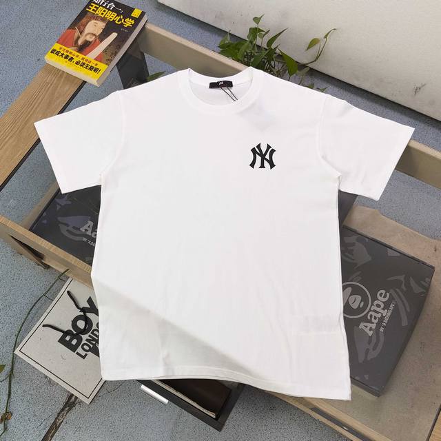 款号 Tx360 2025新款Mlb洋基队Ny联名猫和老鼠系列字母图案Logo印花休闲情侣短袖T恤 轻奢高级 上身效果 绝绝子 采用250克纯棉面料 全套定制辅