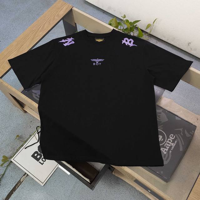 款号 Ay702 高版本 2025新款Boylondon紫色老鹰天使翅膀图案字母Logo印花休闲情侣短袖T恤 采用280克重的纯棉双纱面料 我们只做精品面料 做
