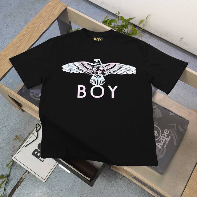 款号 Ay709 高版本 2025新款Boy后背彩金老鹰天使翅膀图案字母Logo印花休闲情侣短袖T恤 采用280克重的纯棉双纱面料 我们只做精品面料 做工 辅料