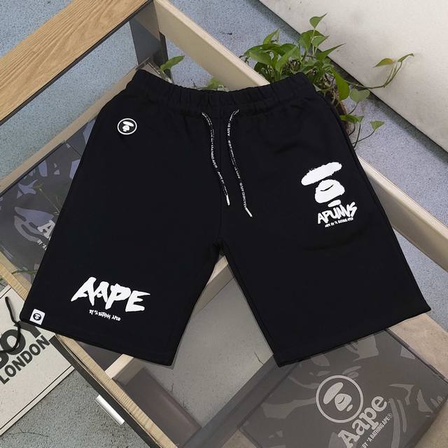 款号 A716 高版本 新款Aape猿颜经典字母图案Logo印花休闲情侣五分短裤 余文乐同款 小红书爆款 魔术贴 整体采用340克纯棉面料 春夏季穿宽松舒适 不
