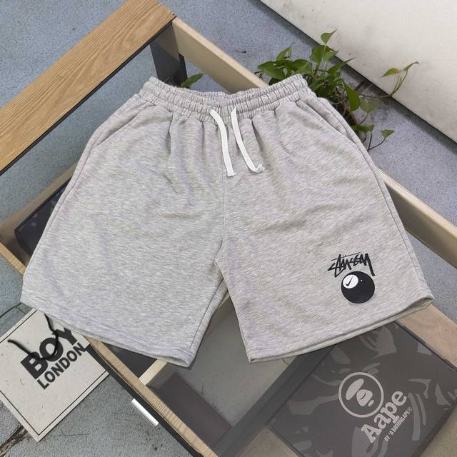 款号 Xb1017 2025新款Stussynike斯图西联名耐克八号桌球钩子图案Logo字母印花休闲情侣毛圈短裤五分裤 不要说你不喜欢这条裤子 简单的版型真的