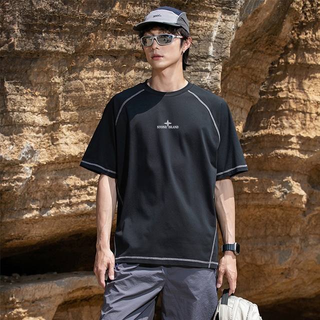 stone Island 石头岛夏季冰丝短袖T恤 男女同款 专柜夏季爆款 冰爽亲肤速干无痕工艺 进口专用混纺面料 高科技功能性面料 穿着时可以释放负离子 亚洲身