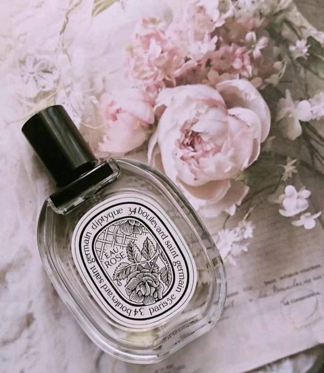 越南版本蒂普提克玫瑰之水Edt100Ml 越南进口 海关扣押 配手提袋 高端商品 塑封拆毁概不退换 敬请谅解 玫瑰之水 Eau Rose 整体香调 花香果香调