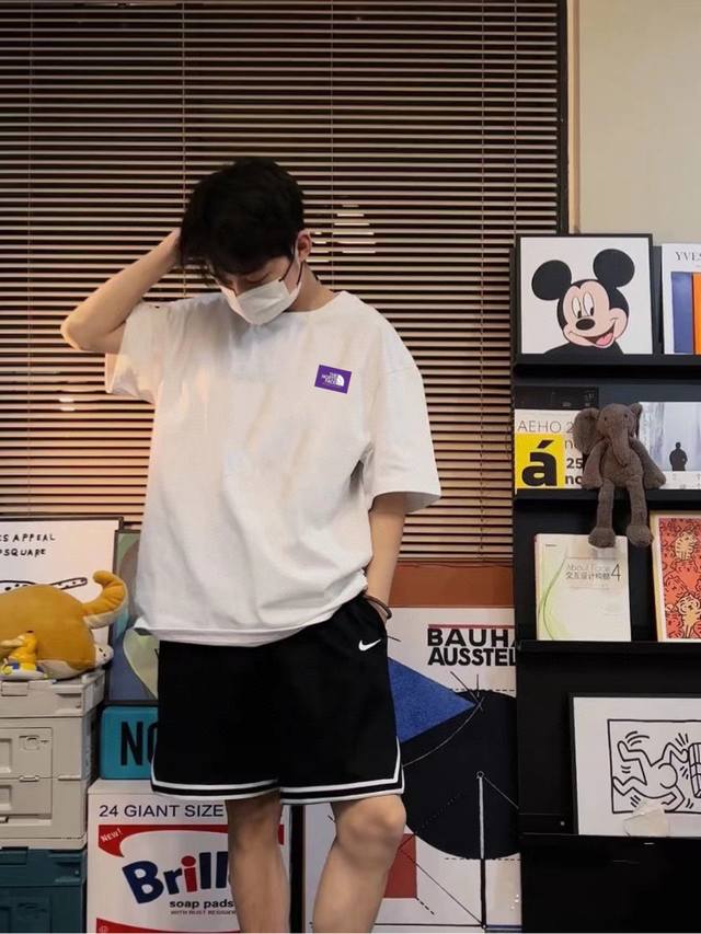 上新 the North Face Tnf北面 夏季专柜款限定北面紫标系列纯棉圆领短袖T恤上衣 男女同款 北面紫标经典系列 绝对的重量级品质 专柜一件难求 超级