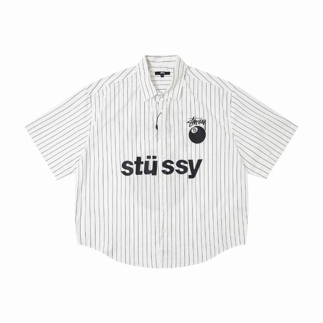 stussy斯图西25夏季新款经典黑八印花翻领条纹短袖衬衫男女同款 6959 stussy于1980年由Shawn Stussy创立 起源于冲浪文化 Shawn
