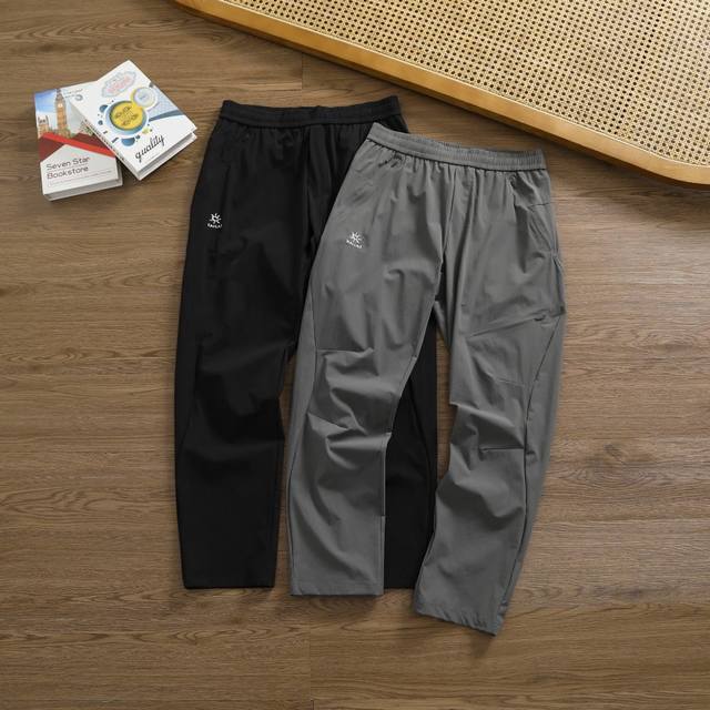 上新 品牌 凯乐石 Kailas 尺码 M-L-Xl-Xxl-Xxxl 颜色 黑色-灰色 类型 夏季男士户外轻薄休闲拼接速干长裤 材质 运动型速干科技面料 厚薄