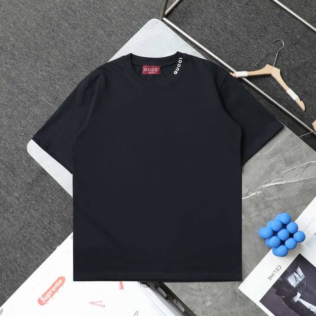 上新 顶级复刻 高端定制 - Gucci 古驰 新款胶印Logo休闲圆领短袖T恤 - 款号 3351 - 颜色 黑色 杏色 - 购入原版开模打造 全套定制辅料