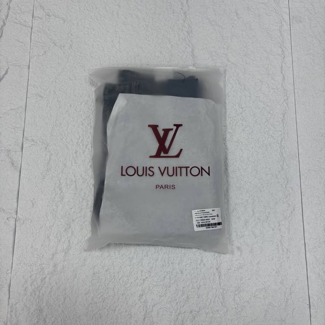 louis Vuitton 路易威登25Ss暗纹老花满印提花牛仔短裤 官网同步 男女同款 原版复刻 随意对比 细节拉满 顶级复刻 原版开发斜纹全棉提花丹宁牛仔材