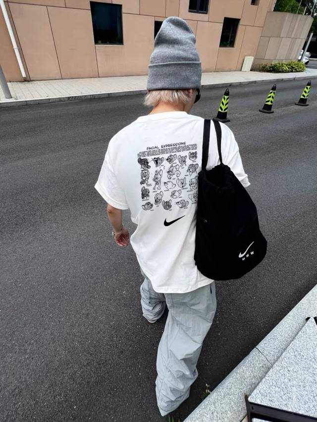 260G重磅纯棉 Nike 耐克 Nk 猫和老鼠 老鼠 Facial Expressions 短袖T恤 男女同款 半袖 情侣款 面料工艺 1.260G重磅纯棉