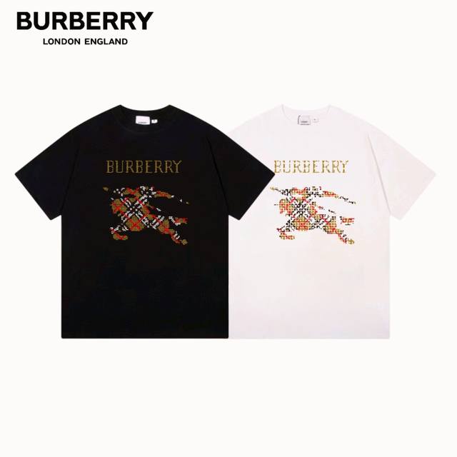 高端出品Burbberry巴宝莉2025S 胸前马赛克战马Logo图案短袖T恤 男女同款 高版本不挑年龄不挑身材不挑性别 宽松版型 面料手感非常舒服 质感超强