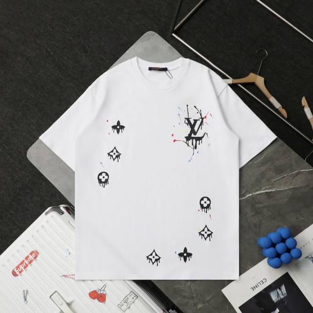 顶级复刻 高端定制 - Louis Vuitton 路易威登Lv 新款手绘涂鸦圆领短袖T恤 - 款号 3324 - 颜色 白色 黑色 - 尺码 S-Xl - 购