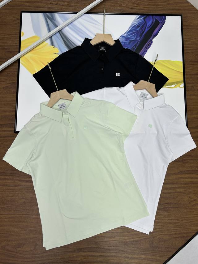 可隆女士新polo衫高版本专柜同步更新 看细节是全压胶拼接设计 重点技术介绍一下 激光切割 全压胶工艺就是牛 这就是大牌的感觉 韩国进口定织定染 这种感觉不是常