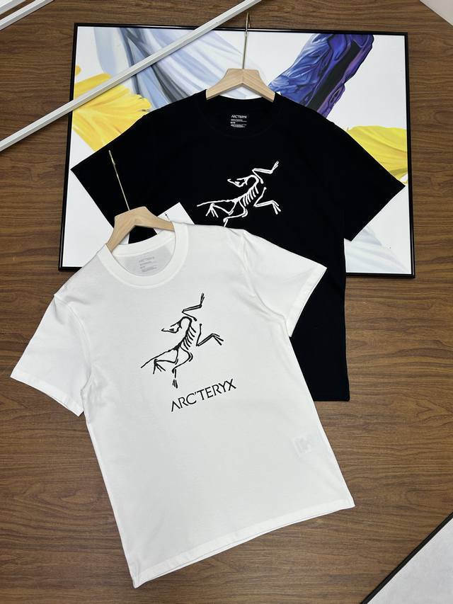 2025官网新款-始祖鸟 Arcteryx男女同款短袖T恤 高克重双纱面料吸湿冰感排汗无痕短袖重磅打造最新款短袖T恤 意犹未尽这么简单却有着拍不完的质感 顶级品