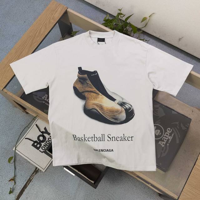 款号 Zy6013 高版本 2025新款Balenciaga巴黎世家球鞋字母图案Logo印花休闲情侣宽松短袖T恤 Oversize宽松版型 独一无二的活性环保面
