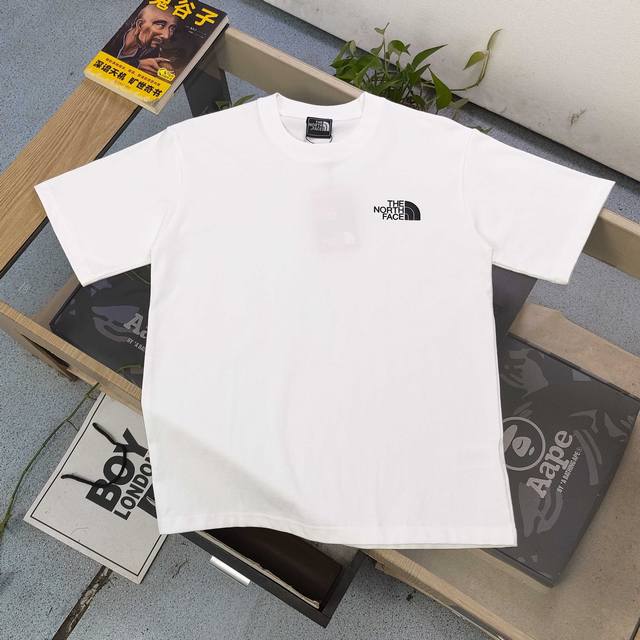 款号 Dg25636 2025新款The North Face北面Tnf野外露营图案Logo字母印花休闲情侣短袖T恤 经典图案设计 朋克不羁 采用250G克重纯