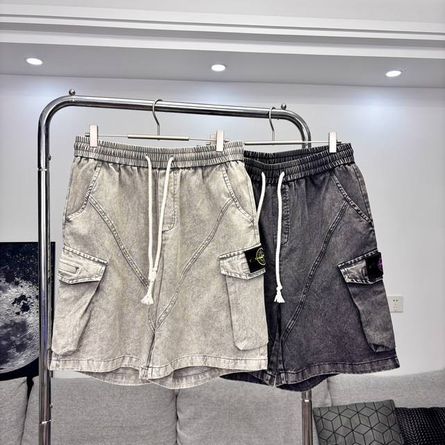 Stone Island石头岛牛仔大口袋拼接短裤 纯棉水洗牛仔直筒短裤 山系户外短裤 面料耐磨透气 硬朗且修身 定制进口纯棉水洗牛仔面料 舒适透气不贴身 宽松版