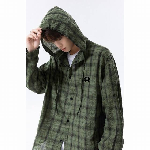 上新 kolon Sport-可隆美式复古连帽格子长袖衬衫男女宽松衬衣防晒外套 整件衣服立体对位裁剪 耗时耗料 手感轻盈透气 上身舒适 外穿内搭都很阳光 自带O