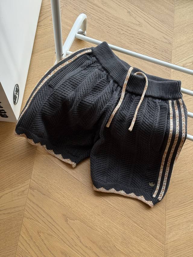 供 Clot Adidas 25Ss春夏陈冠希同款民族风镂空短裤男女同款 水墨灰黑 同款开衫在售 s~Xl 定制定染黑灰色纯棉纱线 不起球 发售前就找了Vip内